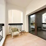 202 Ansam Studio With Stunning Pool View