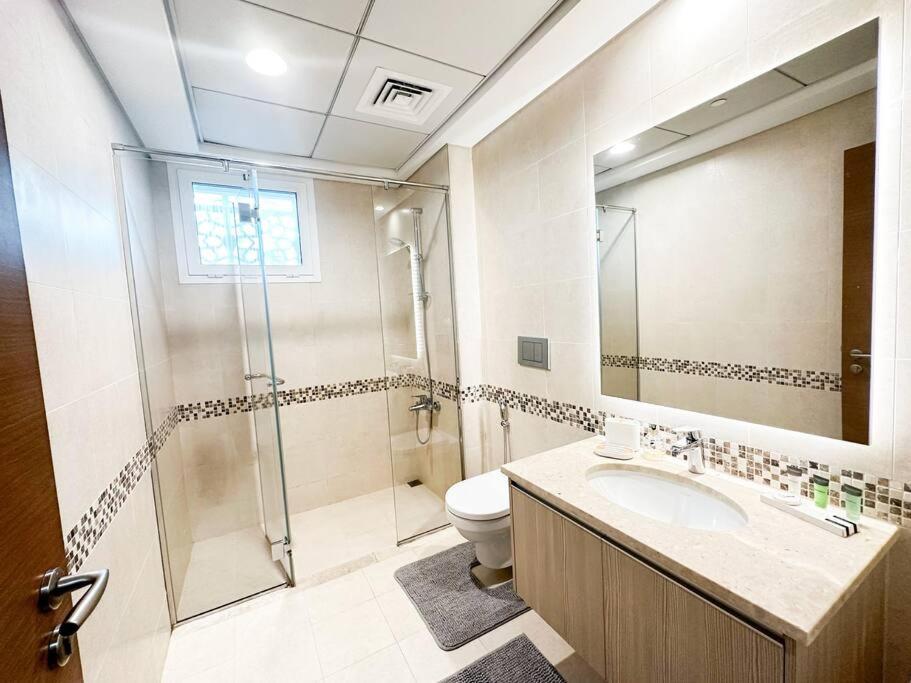202 Ansam With Stunning Pool View Apartment