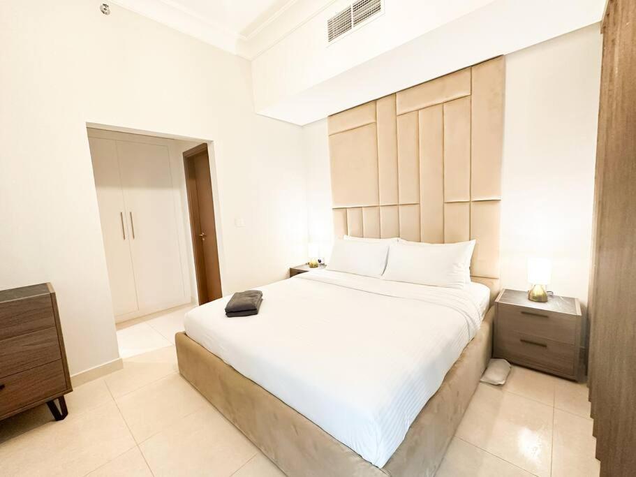 202 Ansam With Stunning Pool View Apartment Abu Dhabi